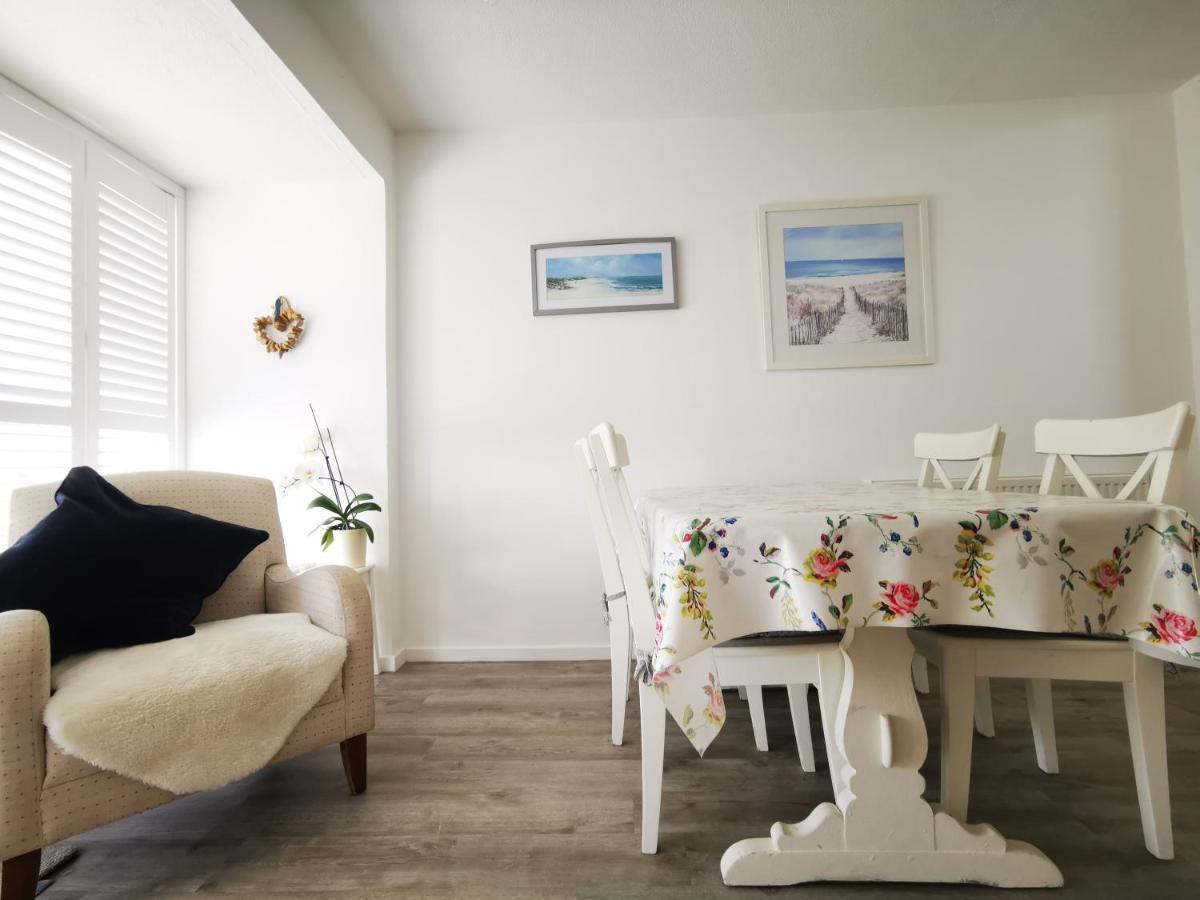 Sea View 3 Bedroom Seaside Property チチェスター エクステリア 写真