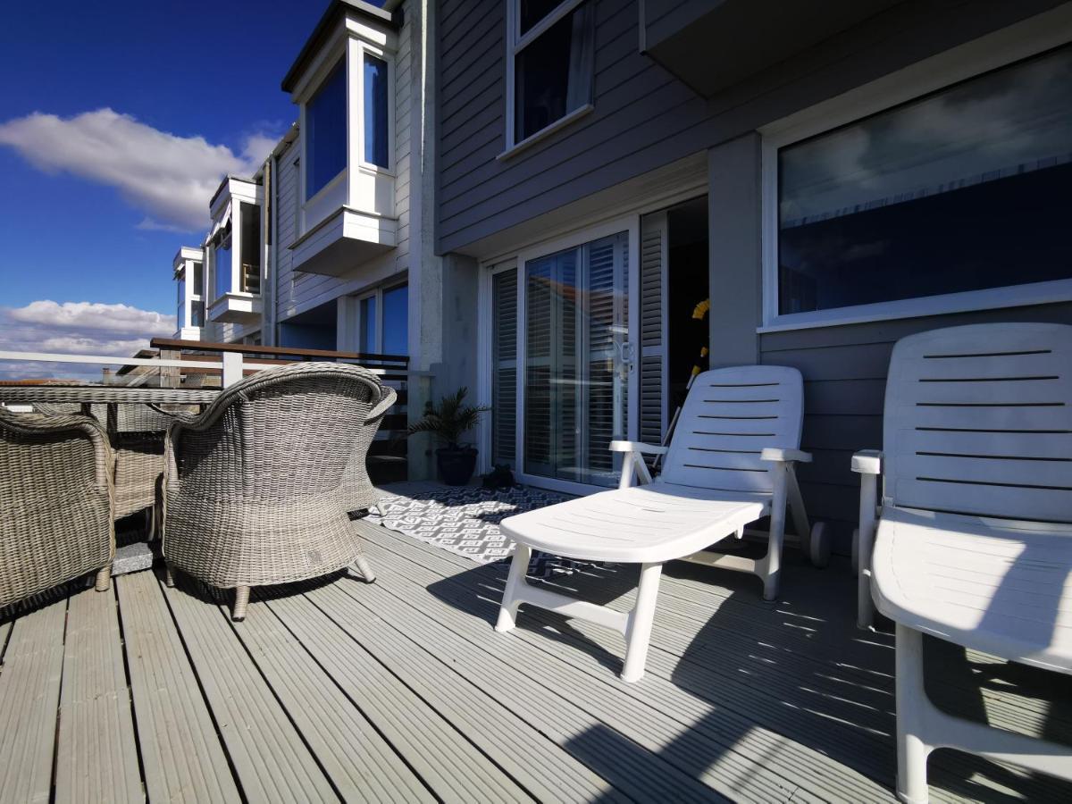 Sea View 3 Bedroom Seaside Property チチェスター エクステリア 写真