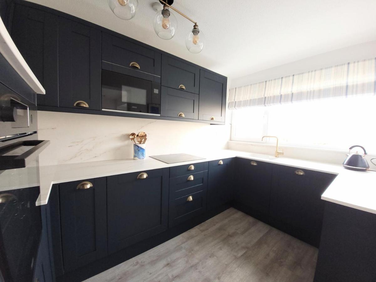 Sea View 3 Bedroom Seaside Property チチェスター エクステリア 写真