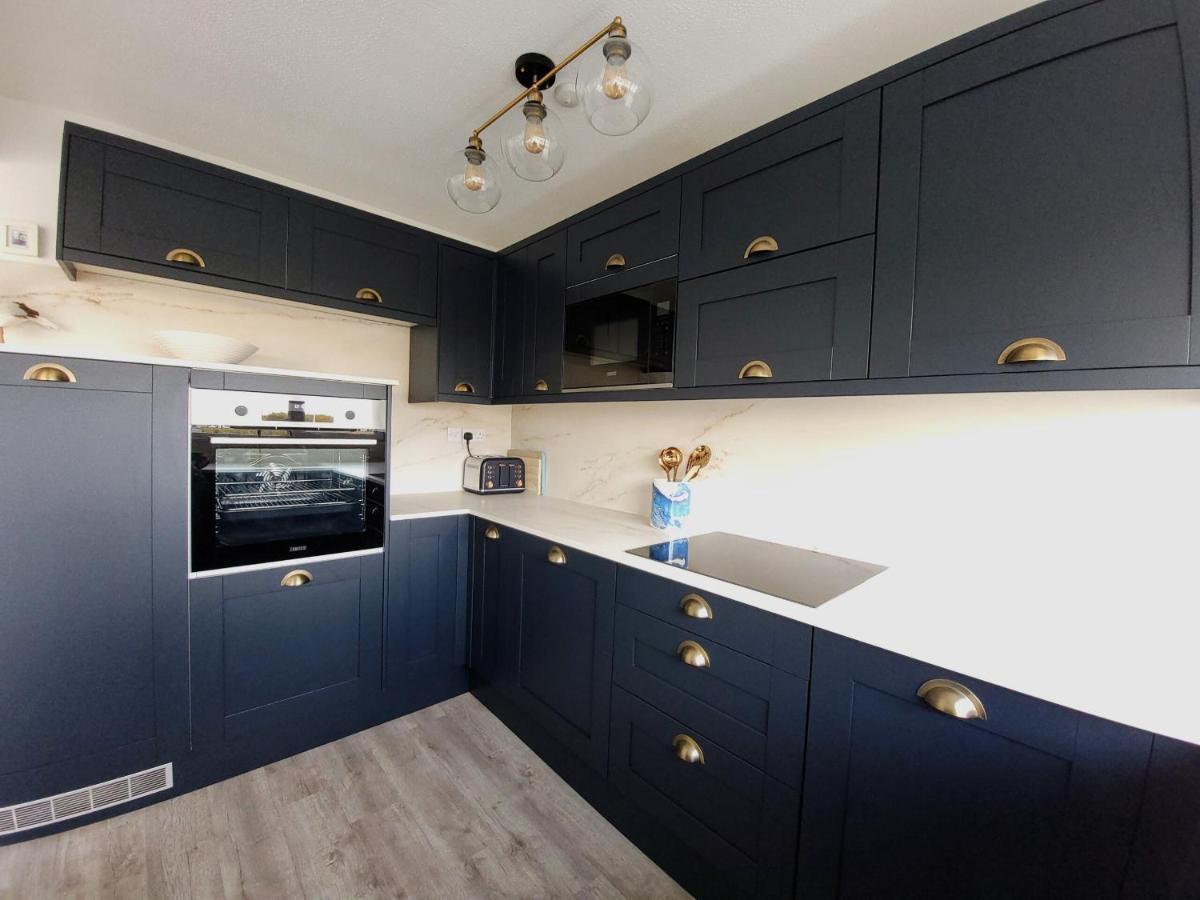 Sea View 3 Bedroom Seaside Property チチェスター エクステリア 写真